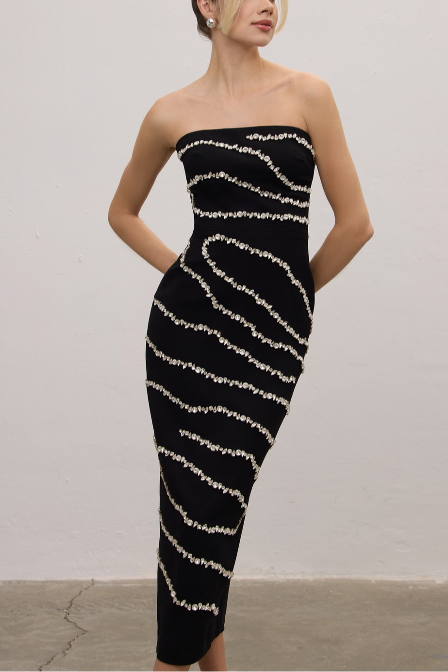 Elara Midi Elbise